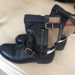 Used Burberry boots